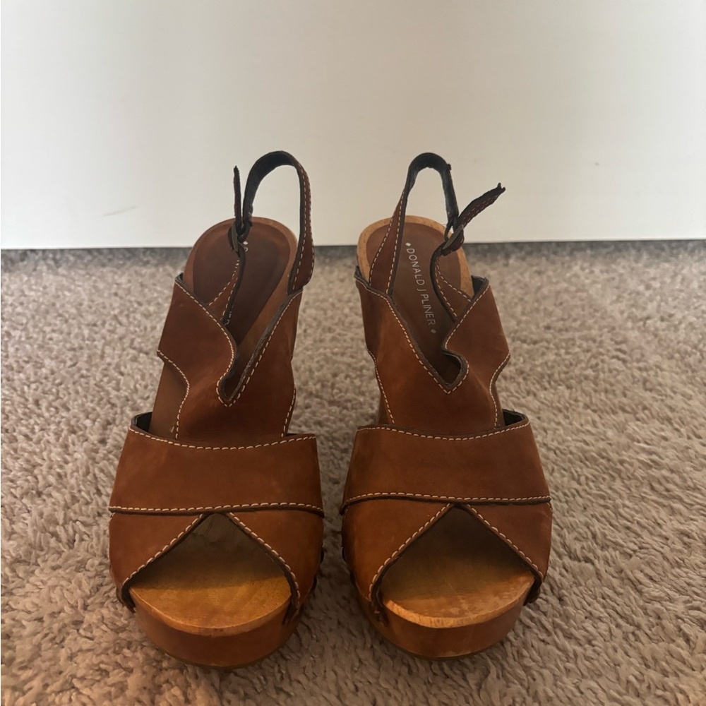 Donald J. Pliner Women's Tan Wedge Sandals
